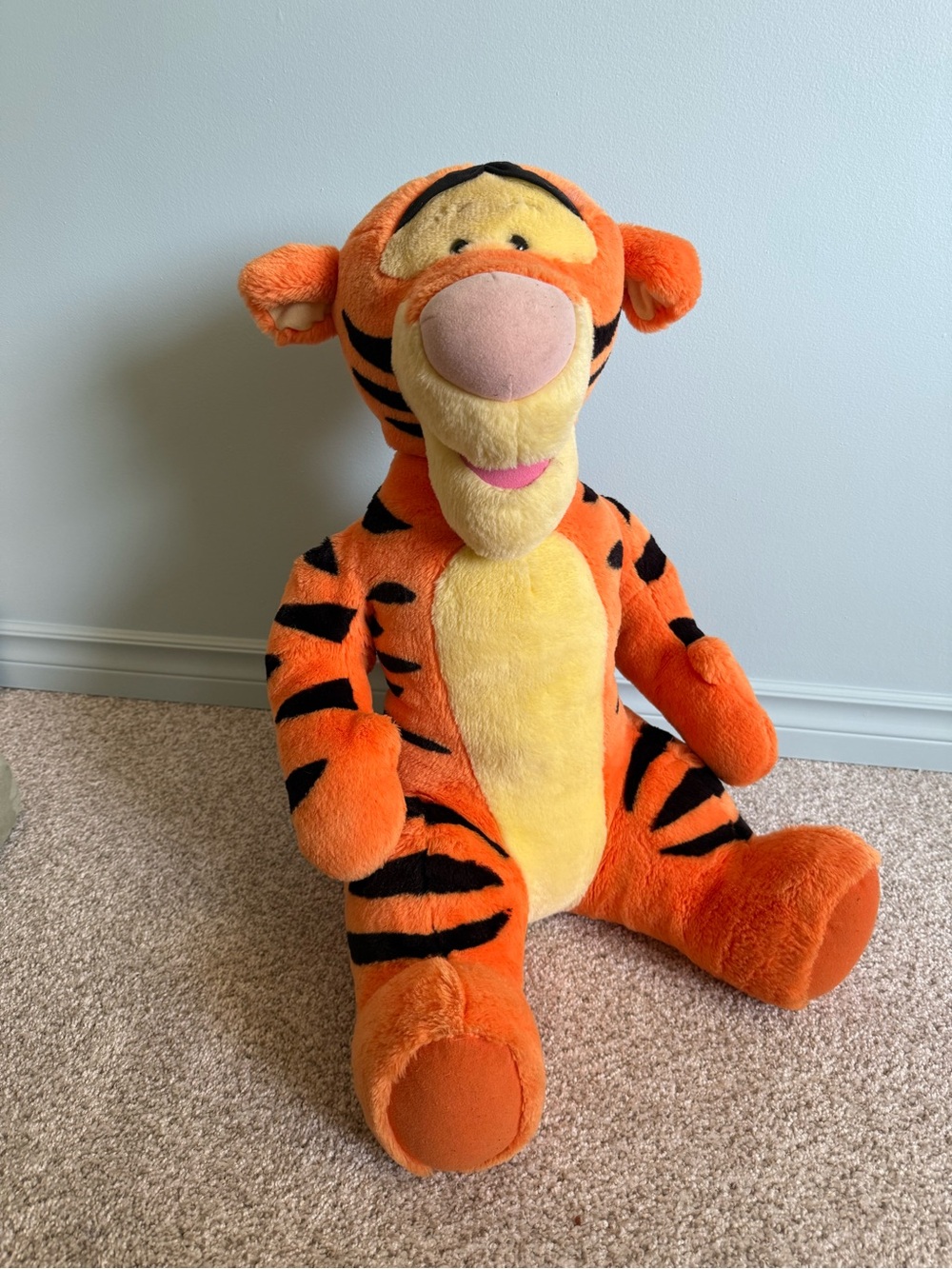 Disney Vintage Winnie the Pooh “My Talkin’ Tigger” Jumbo Plush